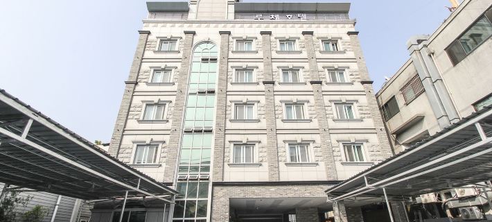 Pearl Luce Hotels in Jinju