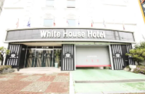 Muan White House Hotel
