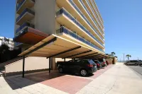 Hotel Monterrey Roses by Pierre & Vacances - parking