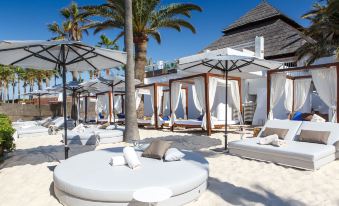 The Oasis by Don Carlos Resort