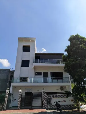 Belle Vista Regency Hotel berhampiran Gravity Mantra