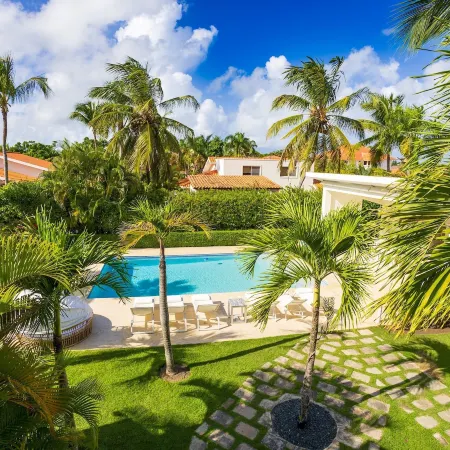 Villa Desiree 5BR Cocotal Luxury Villa Pool Maid