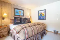 Andora Alpine Retreat - 2BD in Downtown Ketchum - balcony