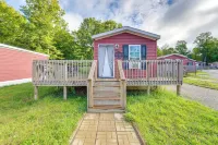 Cozy Cassopolis Cabin, Near Parks and Golfing!