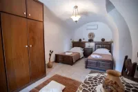 Kitta Mani Towerhouse - Mountain Views Garden