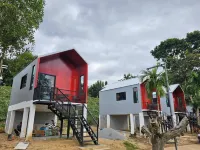 The Raft Land Resort - موقف سيارات