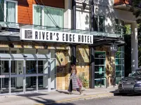 River's Edge Hotel Portland, Tapestry Collection by Hilton Hotels near Terwilliger Boulevard Parkway