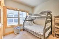7 Mi to Slopes Main Street Condo in Dillon - Pet friendly