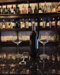 Tris Estates Suites - Bares