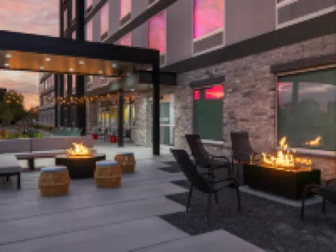 Home2 Suites By Hilton Muncie Hotels in Muncie