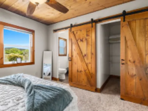 Zebra Rustic Retreat 3BR Home on Zebra Ranch Hotels in Williamson