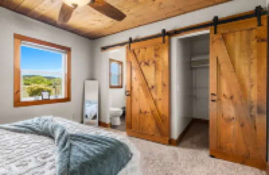 Zebra Rustic Retreat 3BR Home on Zebra Ranch