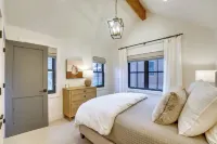 Inviting and Renovated Home in Crested Butte! - parking