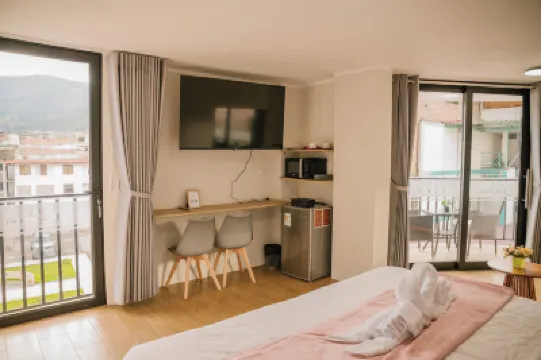 エスタンシア デル アルバ ホテル のホテル