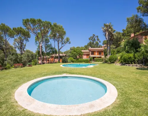 Villa in Spain Near Sandy Beach & Mountain Views - 4-Star