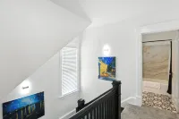 Historic Elegance In The Heart Of Elizabeth City 4 Bedroom Home - 3-Star