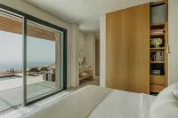 Santorini Sky, Luxury Resort - Pet Friendly