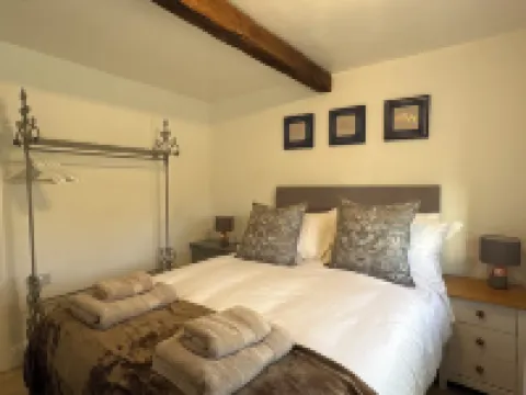 Little Barn Hotels in Holt