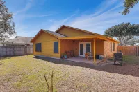 Cozy House by Zinnia Park! Family Home in Mcallen