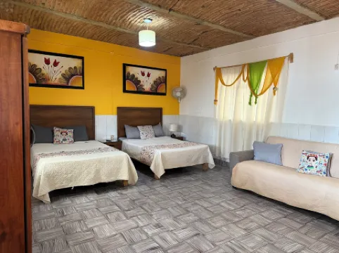 Casa de Los Soles B&B Hostel