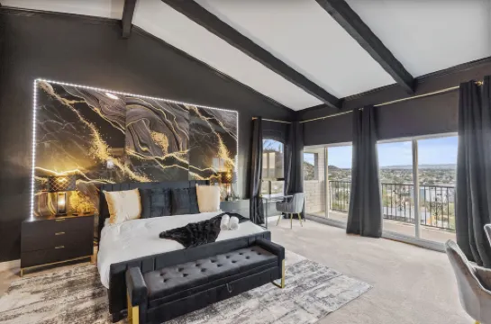 Built Into A Mtn - Heated Pool & Lounge