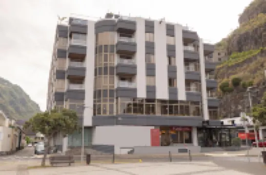 Flag Hotel Madeira - Ribeira Brava Hôtels à : 