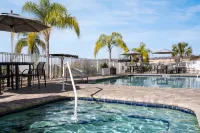 Holiday Inn Express & Suites TRINITY by IHG - piscine
