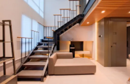 Industrial Modern 1BR Loft at Apartment Collins Boulevard By Travelio