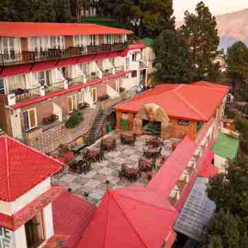 Blue Pine Resort Hotel Exterior