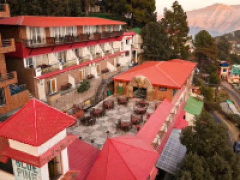 Blue Pine Resort Hotels in Pauri Garhwal