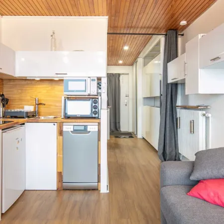 Cozy Mountain Base Near Bachat Bouloud Отели в г. Шанрус