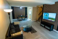 Charming 2-Bedroom House in Central Calgary - บังกะโล