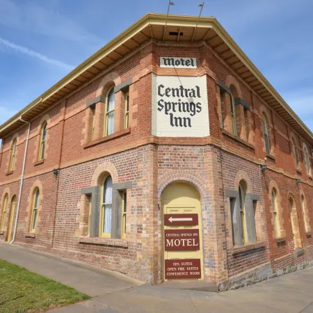 Central Springs Inn