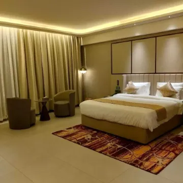 La Belle- The Business Hotel