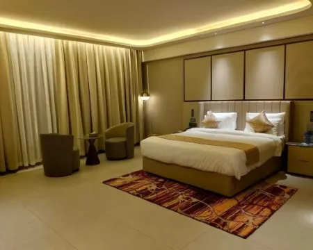 ลา เบลล์ - เดอะ บิสิเนส โรงแรม โรงแรมในลูบุมบาชิ