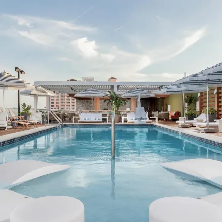 The Hiatus Clearwater Beach, Curio Collection by Hilton