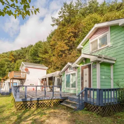 Pocheon Zeiland Hotels near Buyeonsa Temple