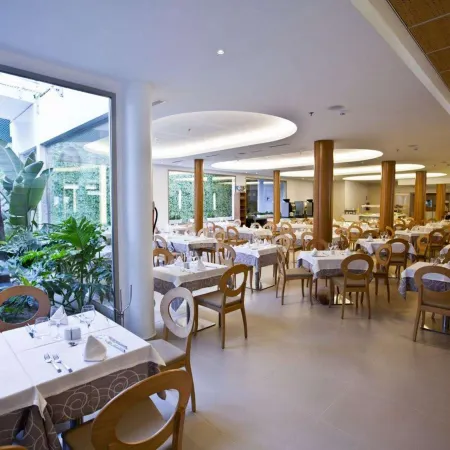 Riviera Beachotel - Adults Recommended