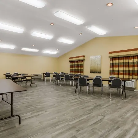 Days Inn by Wyndham Yankton SD