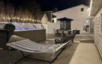 Pool Swim Spa-Hot Tub!  300 Feet to Secluded Beach!  Kayaks!! Bayshore Getaway!