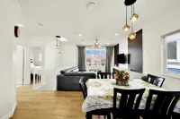 Serene Family-Friendly House Near YVR and Downtown Vancouver