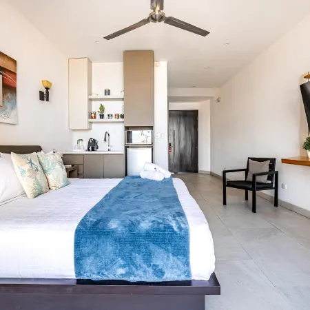 Vista Ocean Suites