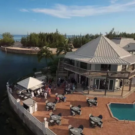 Xquisite Suites