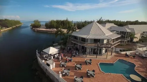 Xquisite Suites