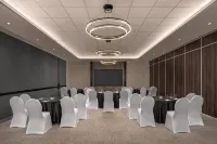 Crowne Plaza DAR ES SALAAM by IHG - Business