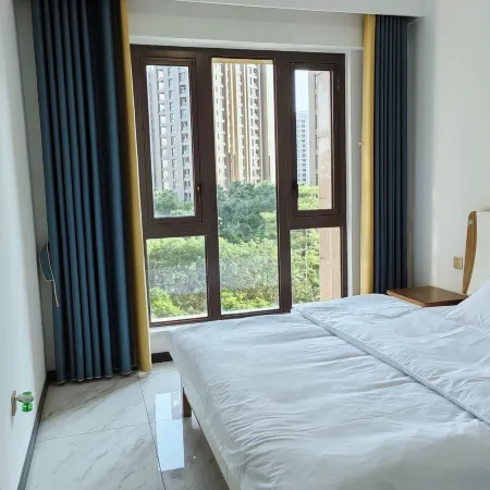 Please Call Me Mrzhang Apartment (Seaview Avenue)