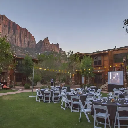 Cable Mountain Lodge