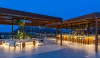 Aulus Chania Resort, Curio Collection by Hilton - bar
