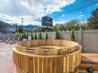 The Outrider Hotel Hotels near Simpich Showcase