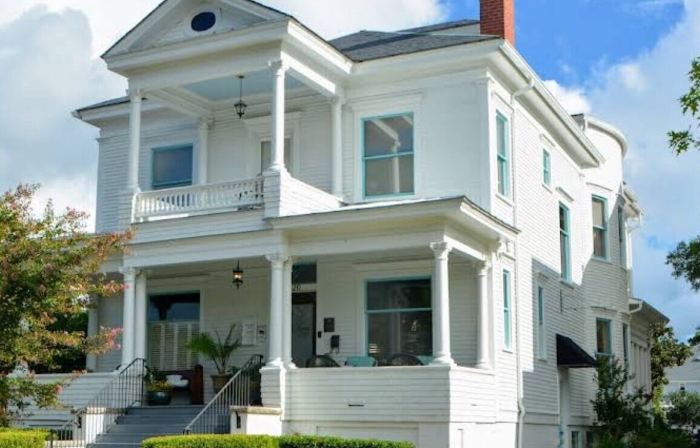 The Jarvis at 220
